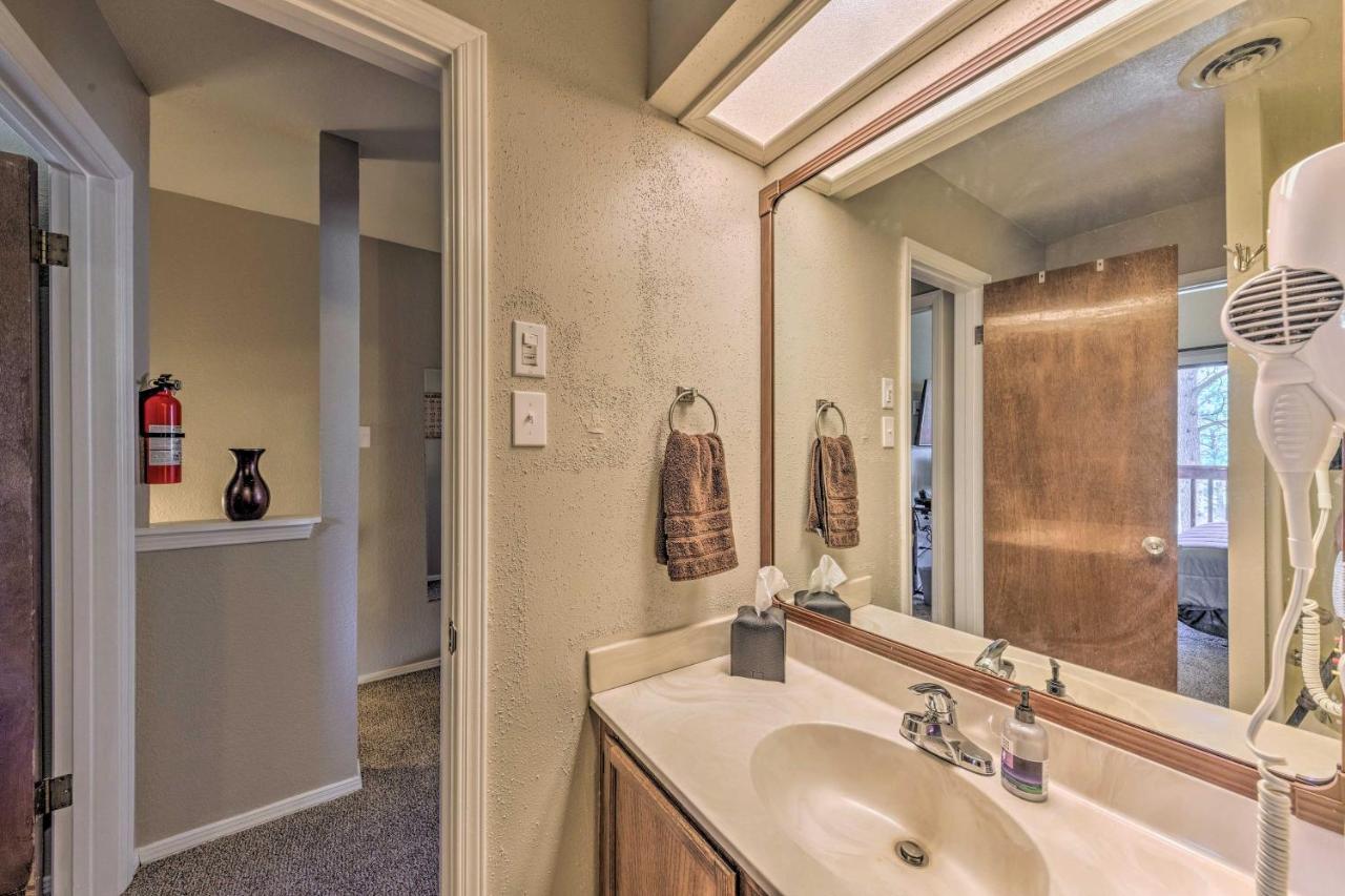 Forested Ruidoso Condo With Deck And Fireplace! Zewnętrze zdjęcie