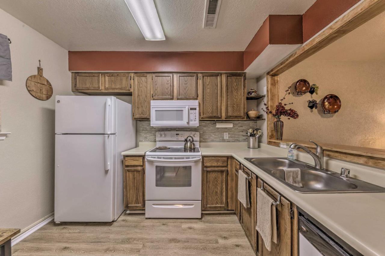 Forested Ruidoso Condo With Deck And Fireplace! Zewnętrze zdjęcie